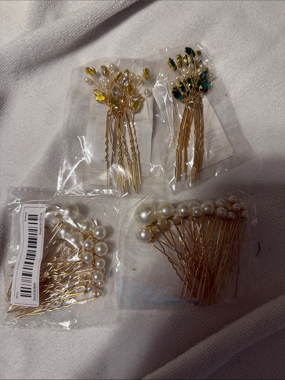 Gold Pearl and Leaf Hair Pins - Elegant Women’s Hair Accessories